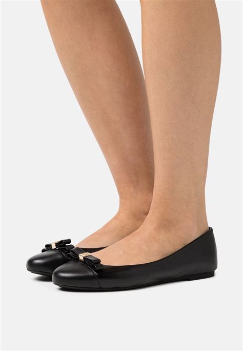 michael kors ballerina svarta|Michael Michael Kors Ballerina Shoes .